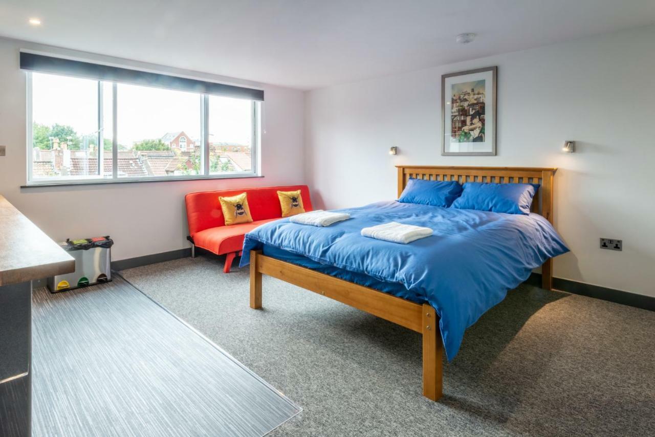 Hotel 144 Lower Cheltenham Place Bristol Esterno foto