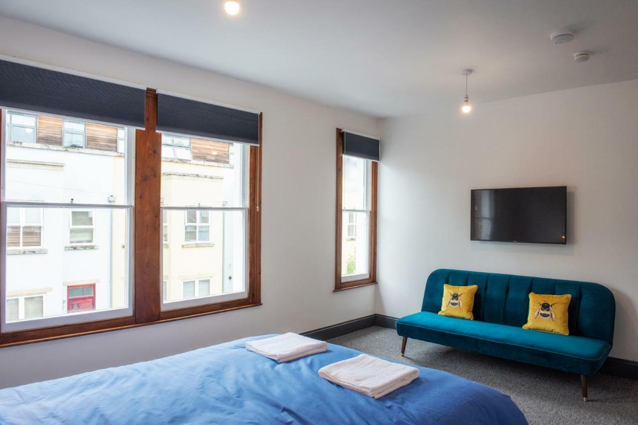 Hotel 144 Lower Cheltenham Place Bristol Esterno foto